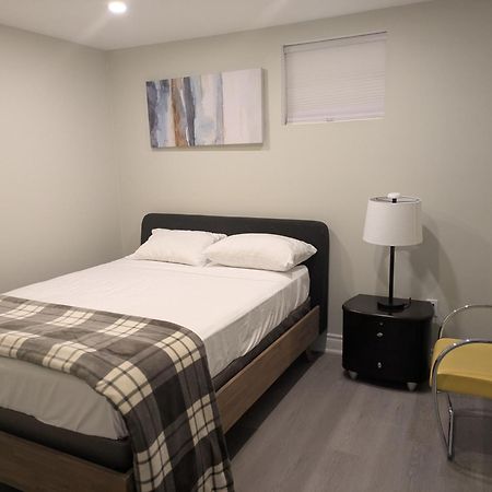 Stunning Furnished 2Bedroom/2Washroom Apartment برامبتون المظهر الخارجي الصورة