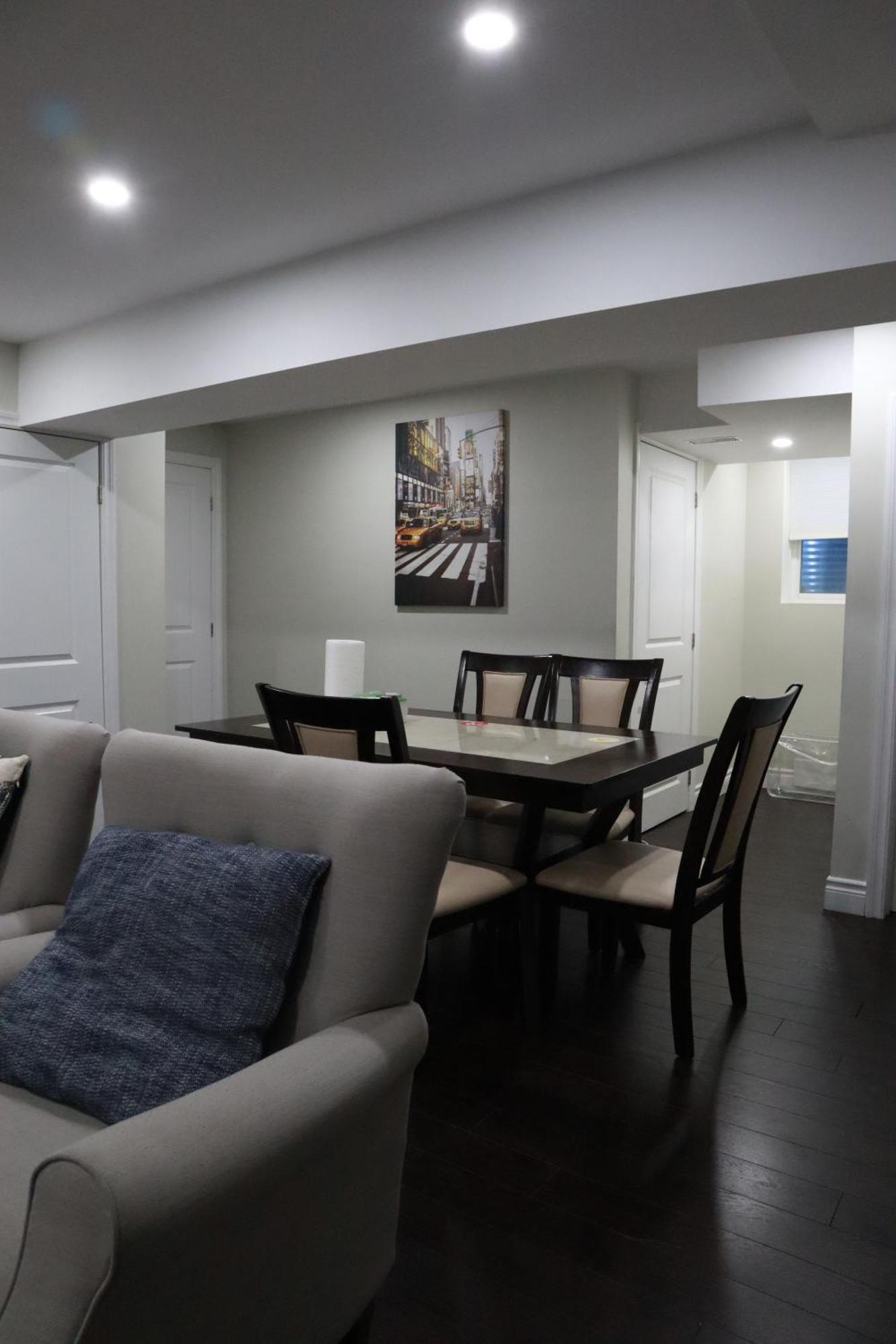 Stunning Furnished 2Bedroom/2Washroom Apartment برامبتون المظهر الخارجي الصورة